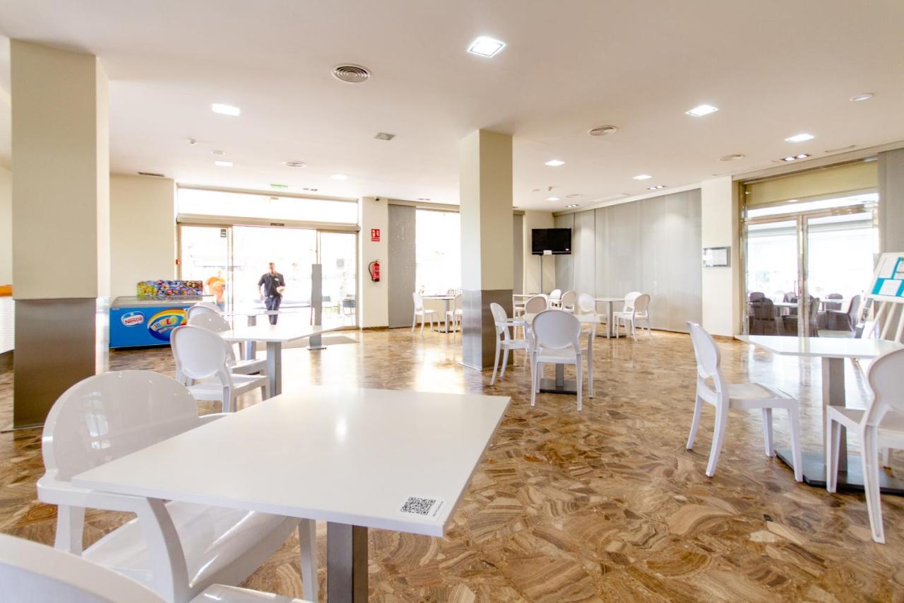 Hotel Castilla لقنت المظهر الخارجي الصورة
